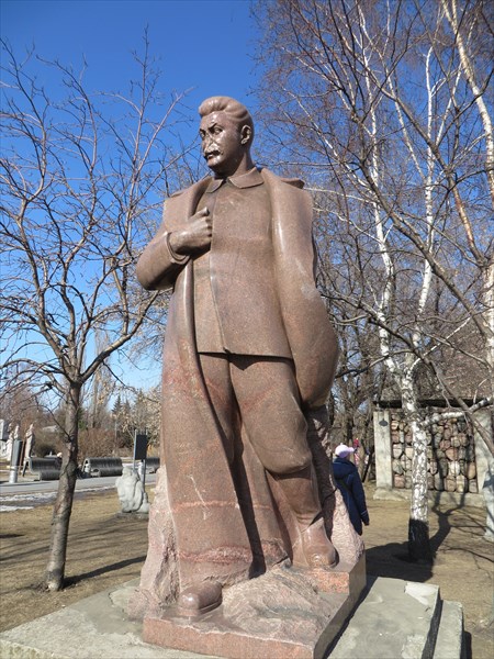 063-Памятник Сталину